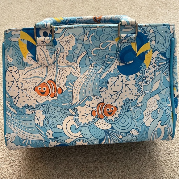 Disney Lougefly Collaboration Handbag - Finding Dory - Picture 5 of 6